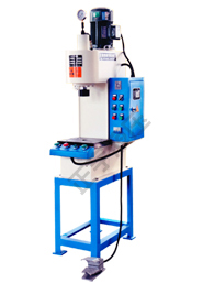 �c���Ŵ���